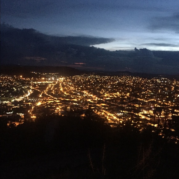 Meet your Posher, Cristina - Picture 1 of 1